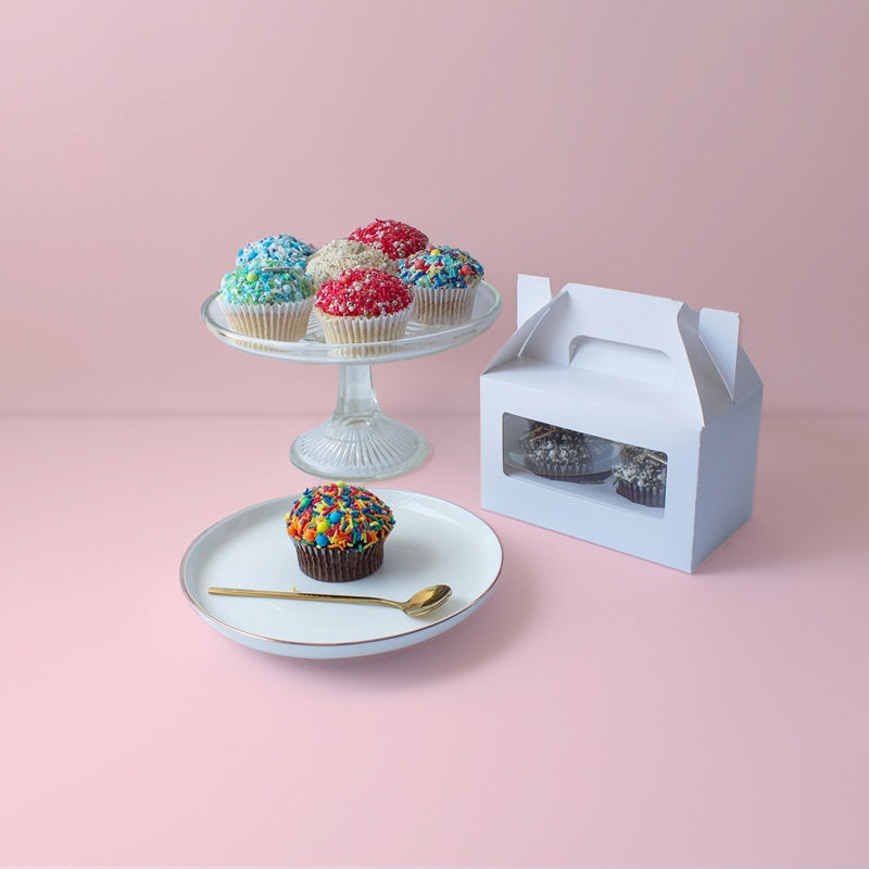 Example of use: Selection of cupcakes boxed in the holds 2 cupcake box with carry handle