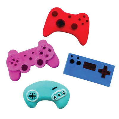 Examples of finished sugarcraft gaming controllers