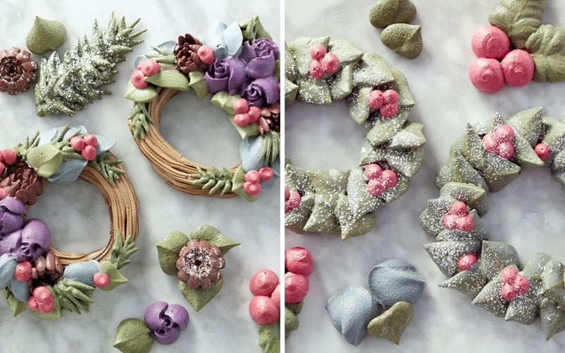 Piped wreaths using tip 366